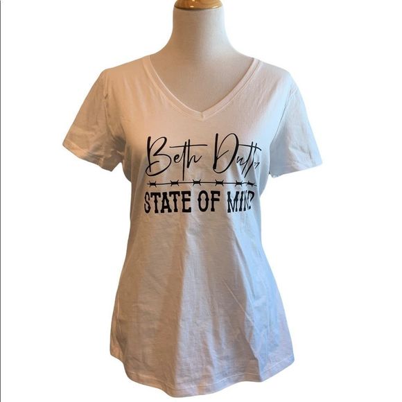 Beth Dutton State Of Mind | White V-Neck T-Shirt - Picture 1 of 2